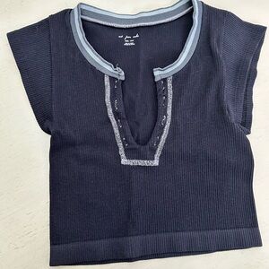 Black with Gray Trim Ribbed Short Sleeve Crop Top - Urban Outfitters XS/S